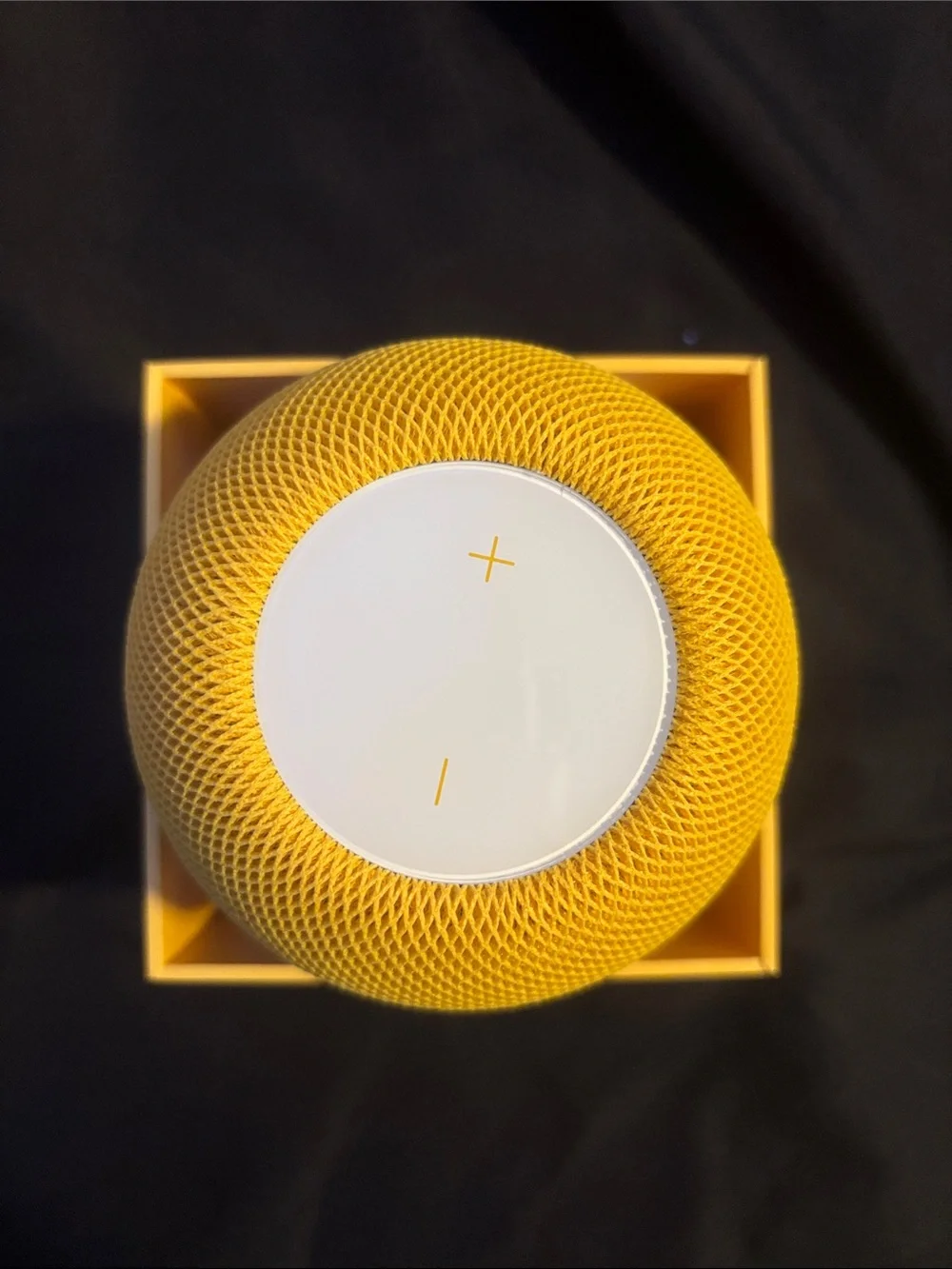 Brand new never used!!Apple HomePod mini - Yellow